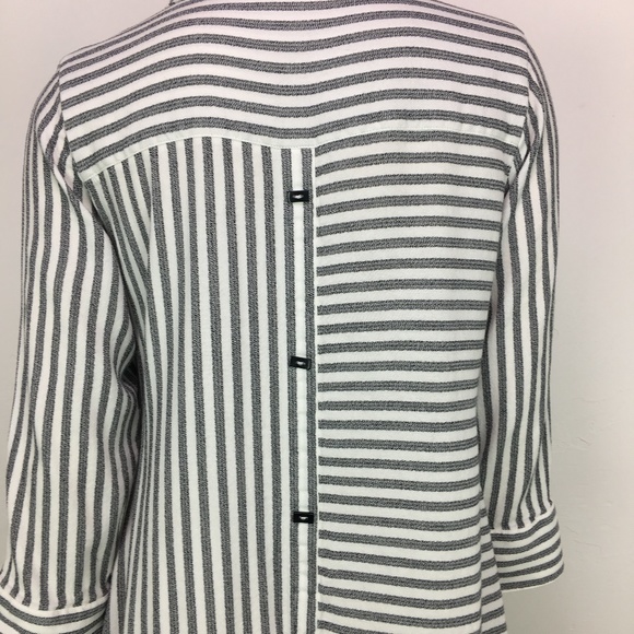 Soft Surroundings Standout Shirt Size Small - Picture 6 of 8